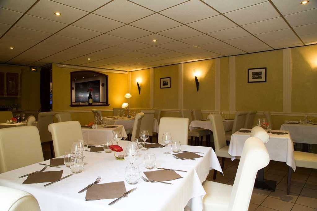 Brit Hotel Le Lion D'Or チノン レストラン 写真