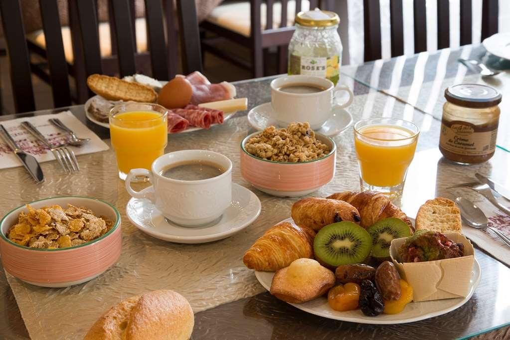 Brit Hotel Le Lion D'Or チノン 設備 写真