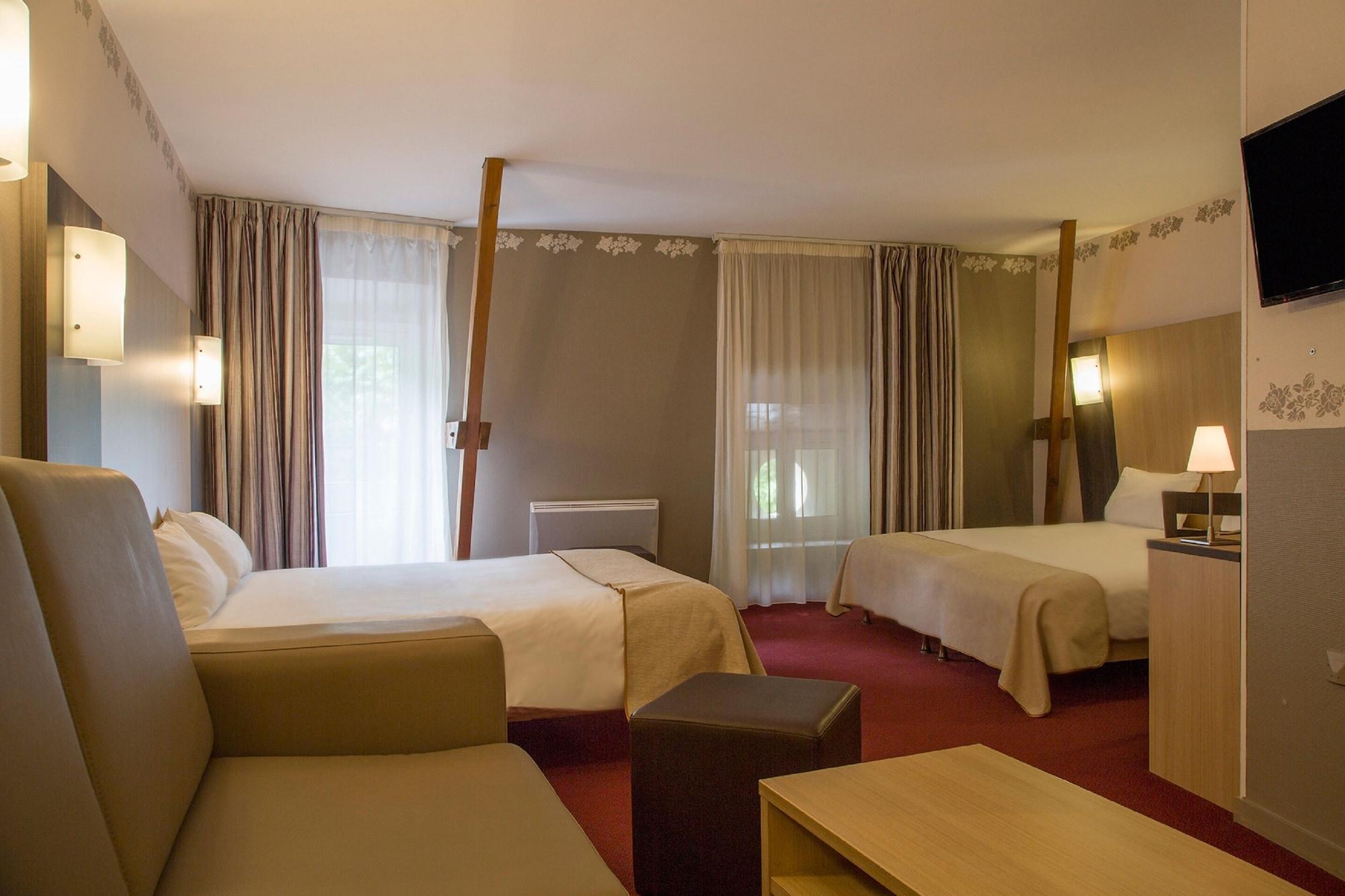 Brit Hotel Le Lion D'Or チノン エクステリア 写真